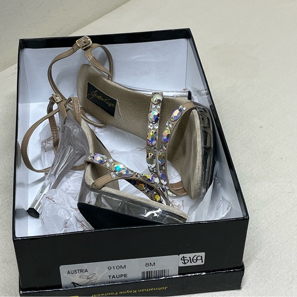 Johnathan Kayne Austria Heels (910M Taupe) Size 8 - Picture 14 of 16